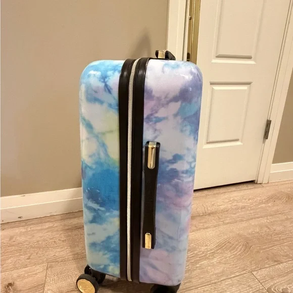 Juicy Couture Tie-Dye Hard Shell Carry-On in Blue and Pink with Gold Handle - Picture 6 of 9